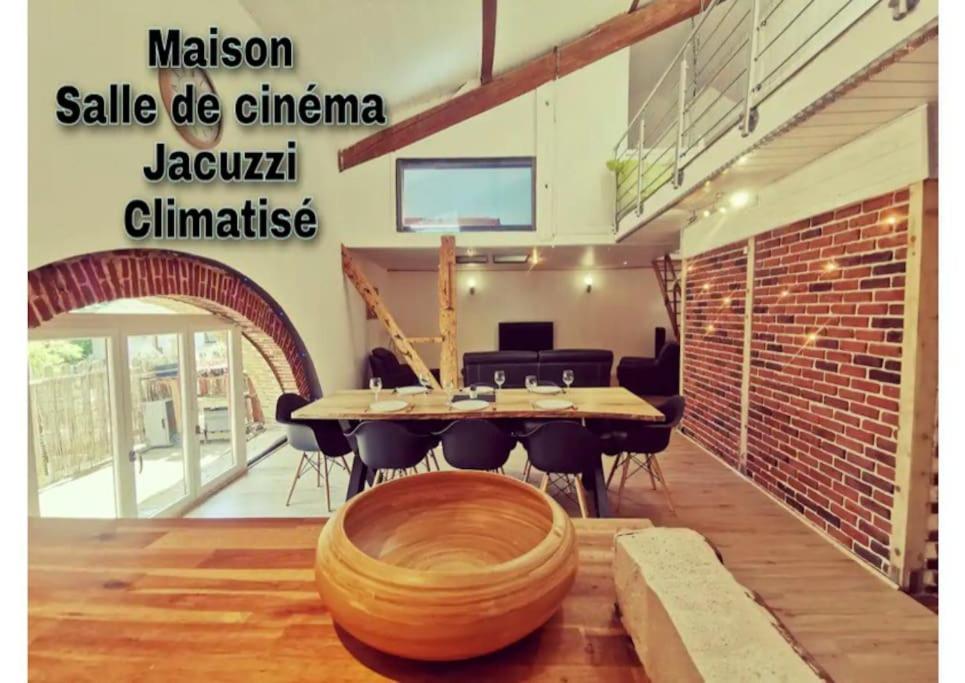 Maison De Village, Jacuzzi, Salle Cinema Valencin Luaran gambar